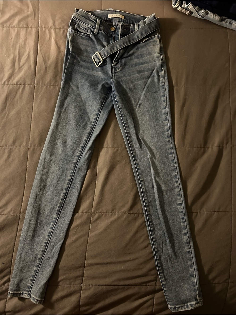 PacSun Women's Light Blue Skinny Jeans with Matching Denim Belt